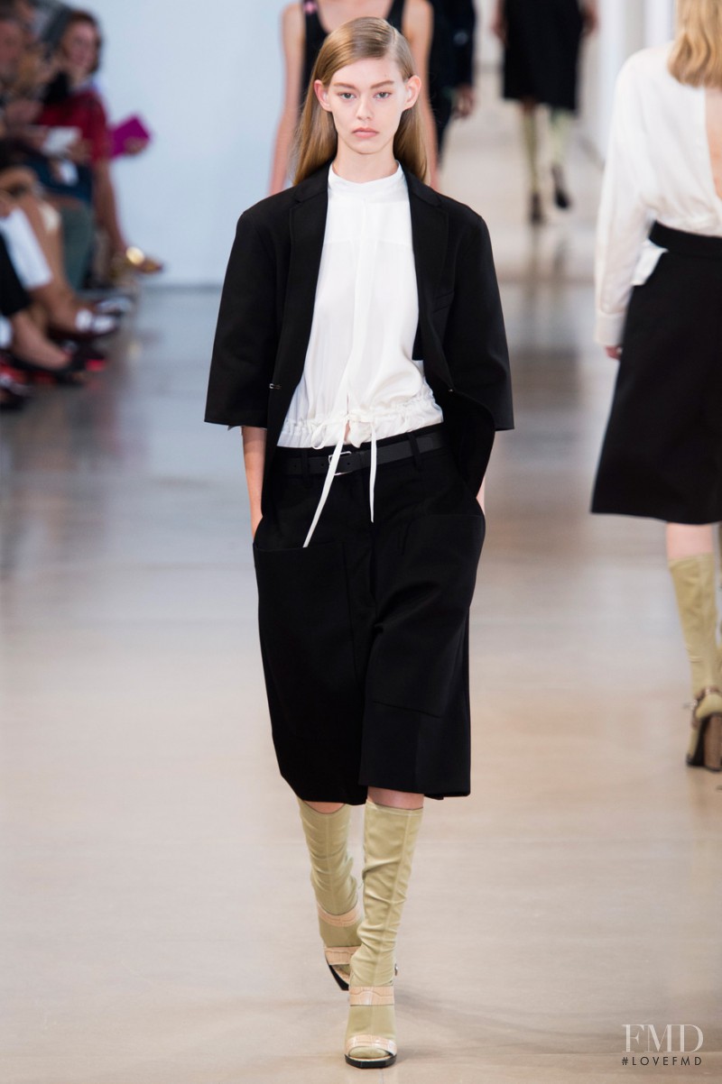 Ondria Hardin featured in  the Jil Sander fashion show for Spring/Summer 2015