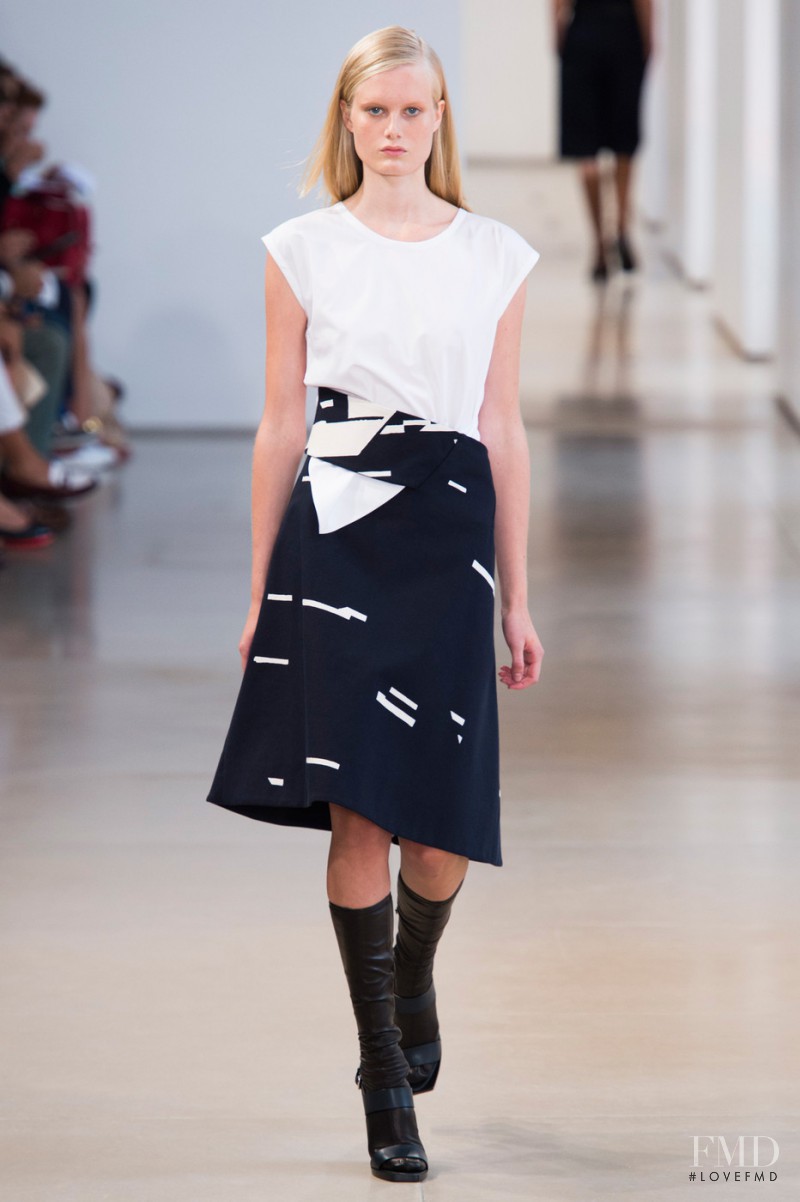 Heidi Krakstrom featured in  the Jil Sander fashion show for Spring/Summer 2015