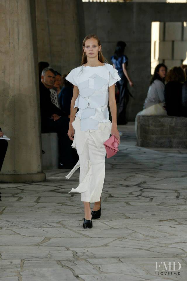 Ine Neefs featured in  the Loewe fashion show for Spring/Summer 2015
