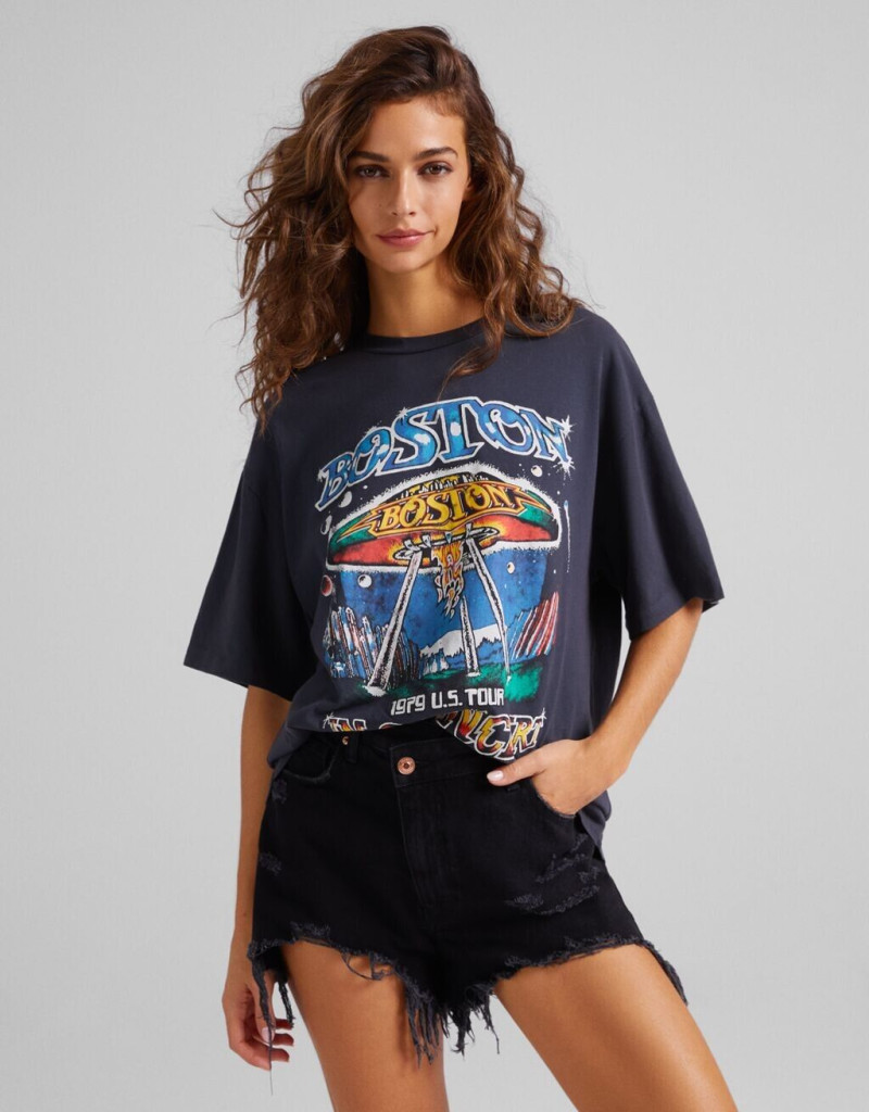 Marie Teissonniere featured in  the Bershka Rock Jeans catalogue for Spring/Summer 2022