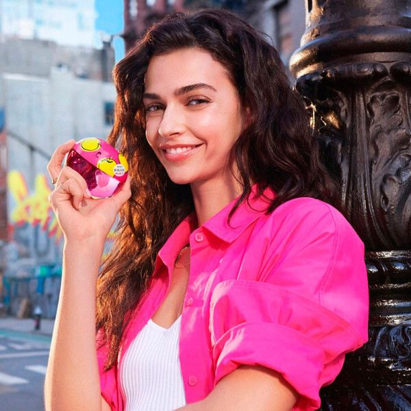 Marie Teissonniere featured in  the DKNY Fragrance Be Delicious advertisement for Summer 2024