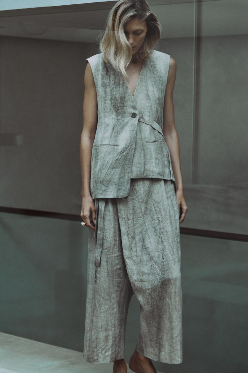 Anja Rubik featured in  the Zara lookbook for Pre-Fall 2024