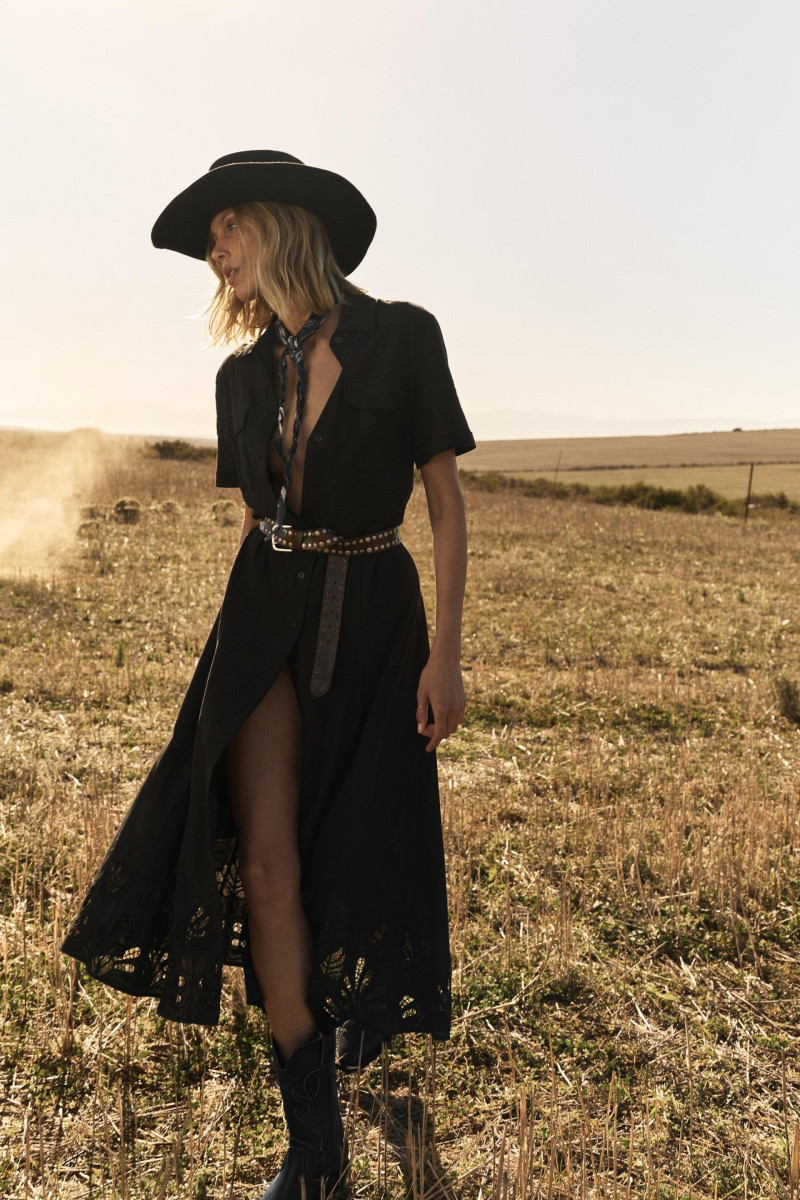 Anja Rubik featured in  the Zara lookbook for Summer 2024