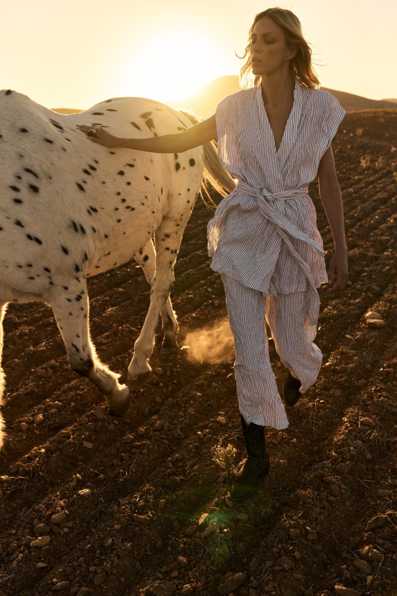 Anja Rubik featured in  the Zara lookbook for Summer 2024