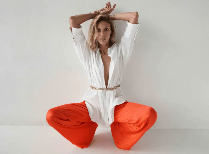 Anja Rubik featured in  the Zara #stayathome  advertisement for Spring 2020