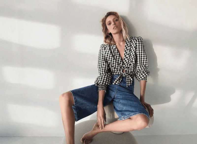 Anja Rubik featured in  the Zara #stayathome  advertisement for Spring 2020