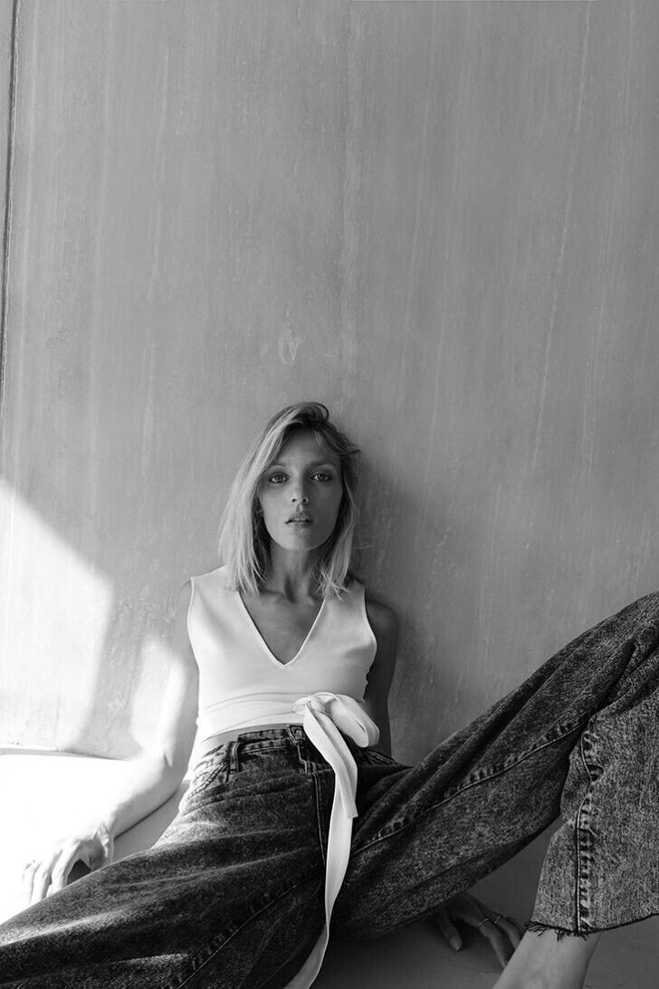 Anja Rubik featured in  the Zara #stayathome  advertisement for Spring 2020