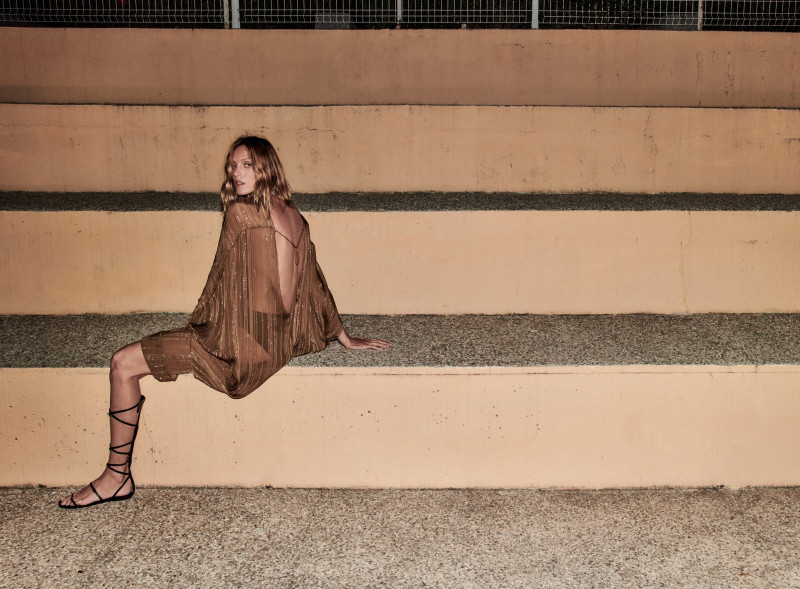 Anja Rubik featured in  the Zara advertisement for Autumn/Winter 2021