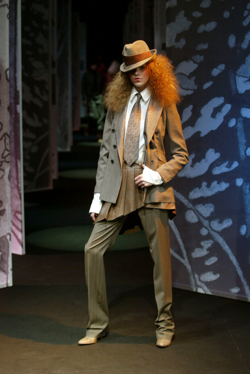 Anja Rubik featured in  the Guy Laroche fashion show for Autumn/Winter 2003