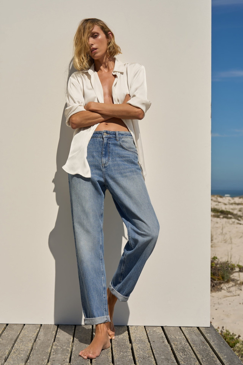 Anja Rubik featured in  the Zara lookbook for Spring/Summer 2022