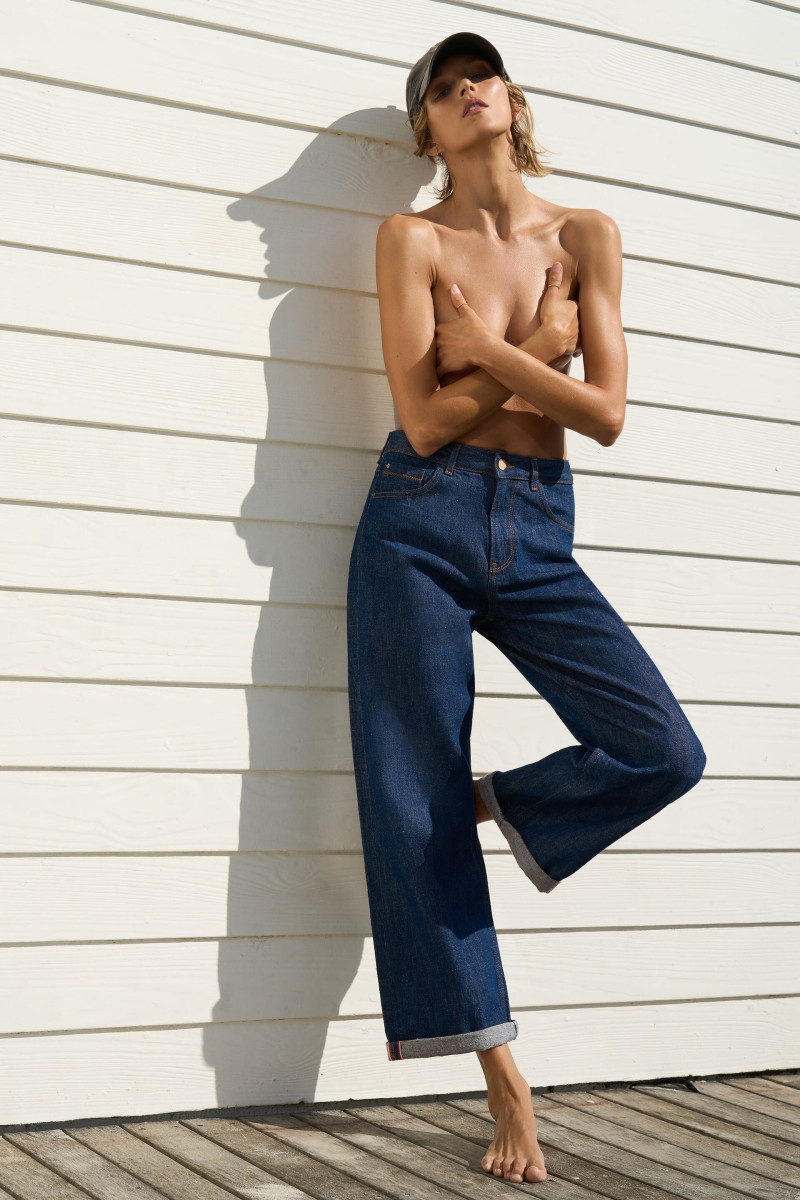 Anja Rubik featured in  the Zara lookbook for Spring/Summer 2022