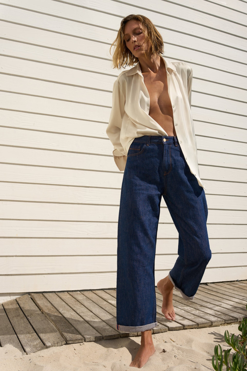 Anja Rubik featured in  the Zara lookbook for Spring/Summer 2022