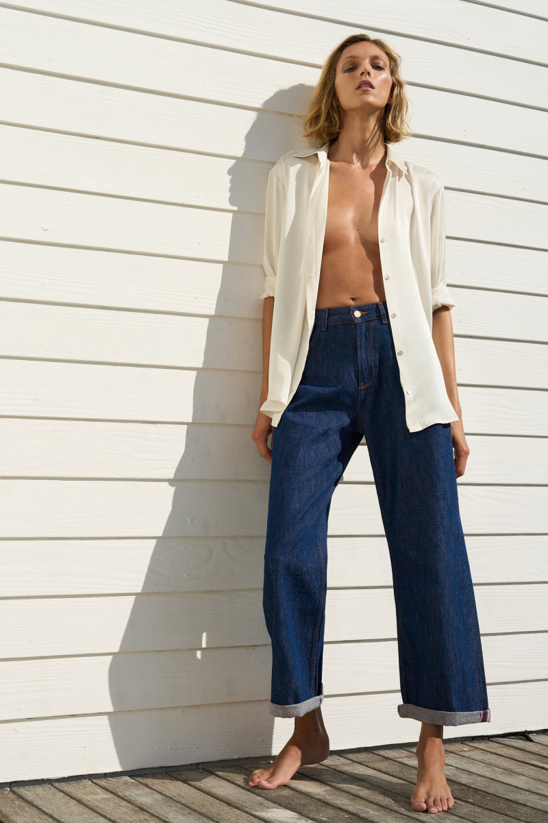 Anja Rubik featured in  the Zara lookbook for Spring/Summer 2022