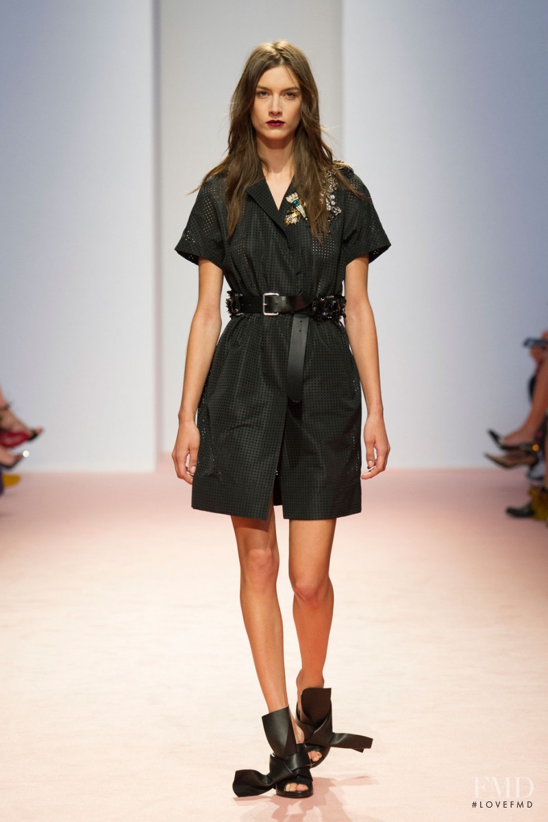 Ronja Furrer featured in  the N° 21 fashion show for Spring/Summer 2015