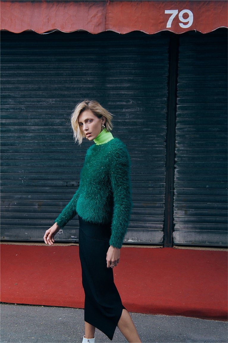 Anja Rubik featured in  the Zara Sweater lookbook for Autumn/Winter 2018