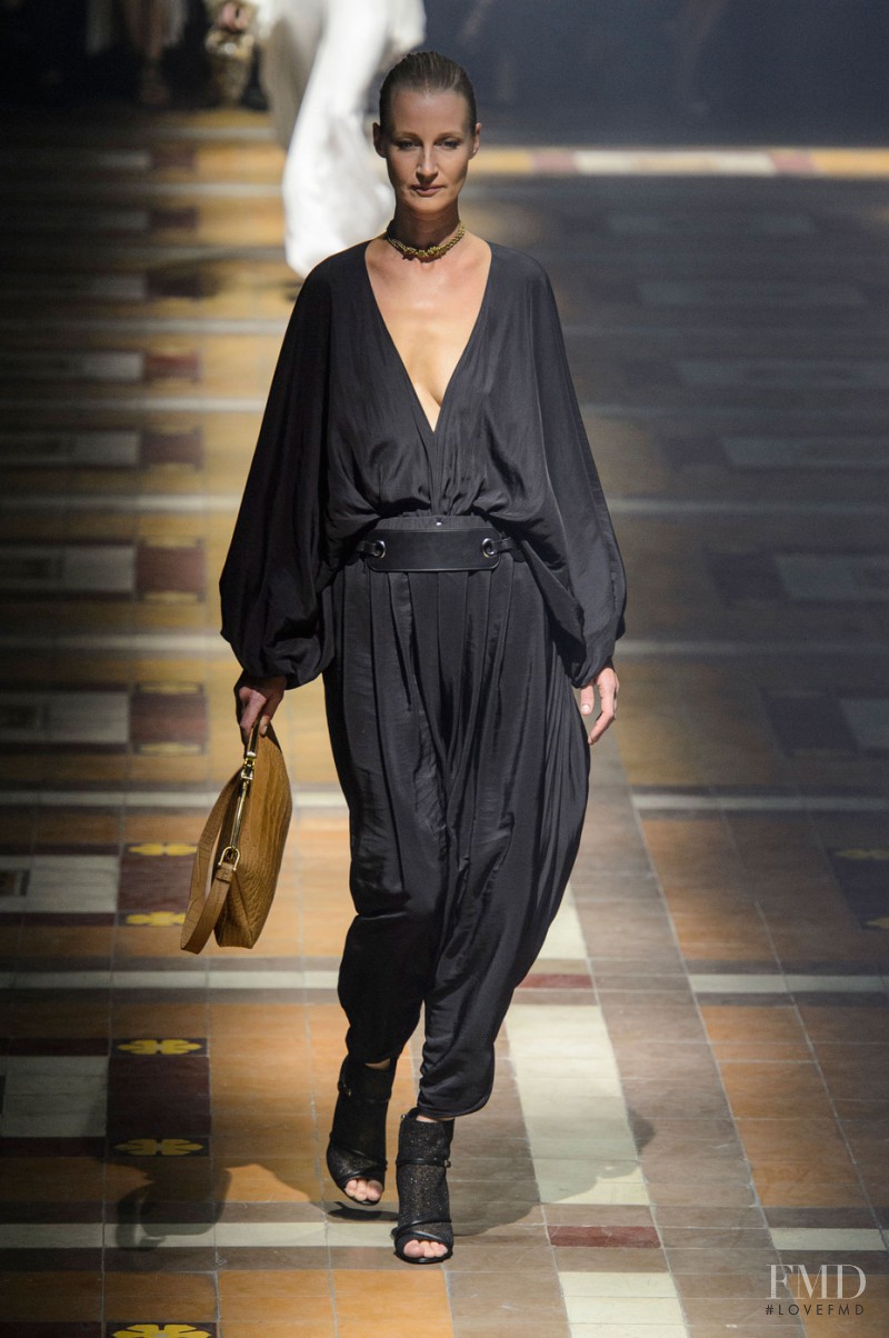 Esther de Jong featured in  the Lanvin fashion show for Spring/Summer 2015