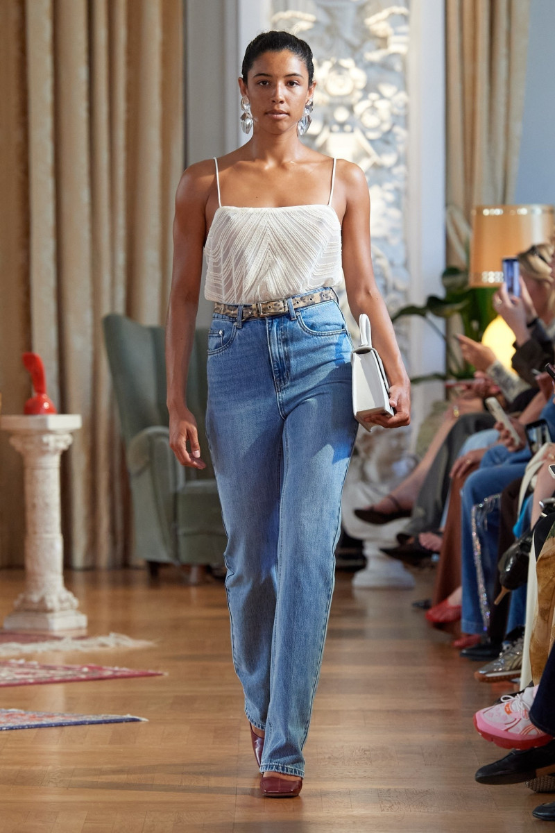 Gestuz fashion show for Spring/Summer 2025