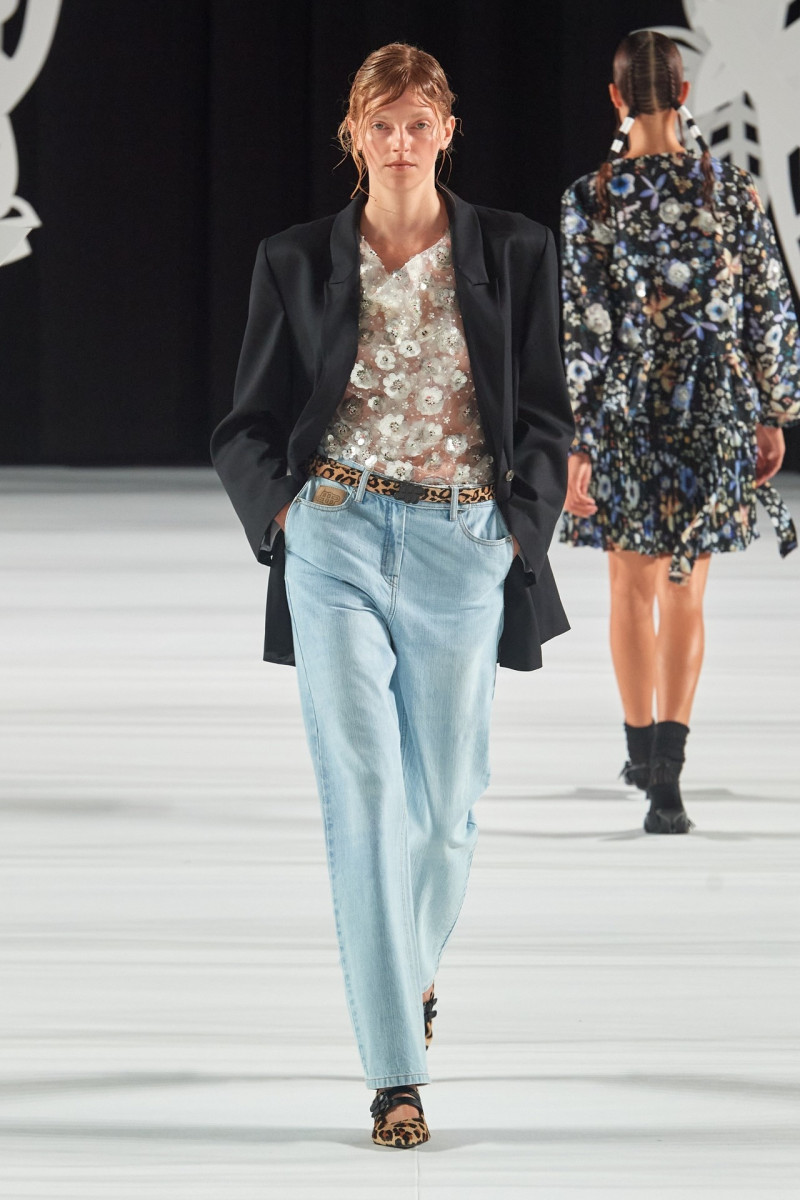 Munthe fashion show for Spring/Summer 2025