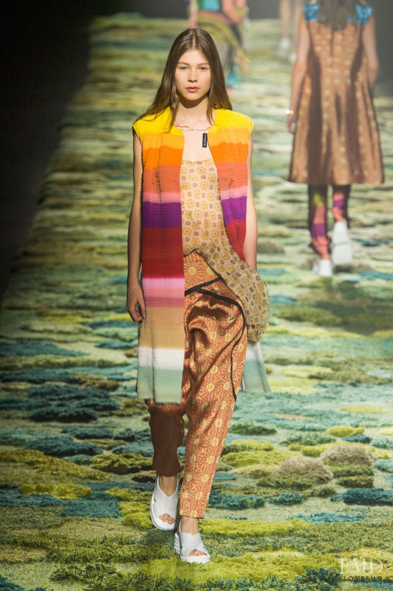 Dries van Noten fashion show for Spring/Summer 2015