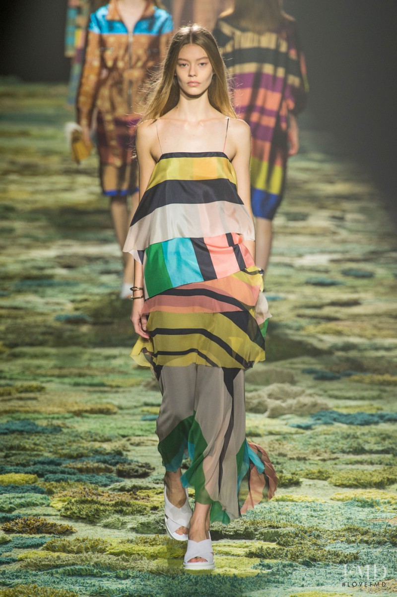 Ondria Hardin featured in  the Dries van Noten fashion show for Spring/Summer 2015
