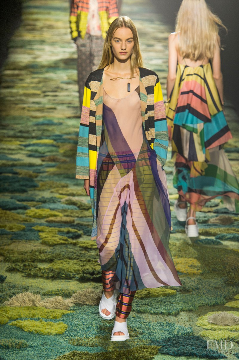 Maartje Verhoef featured in  the Dries van Noten fashion show for Spring/Summer 2015