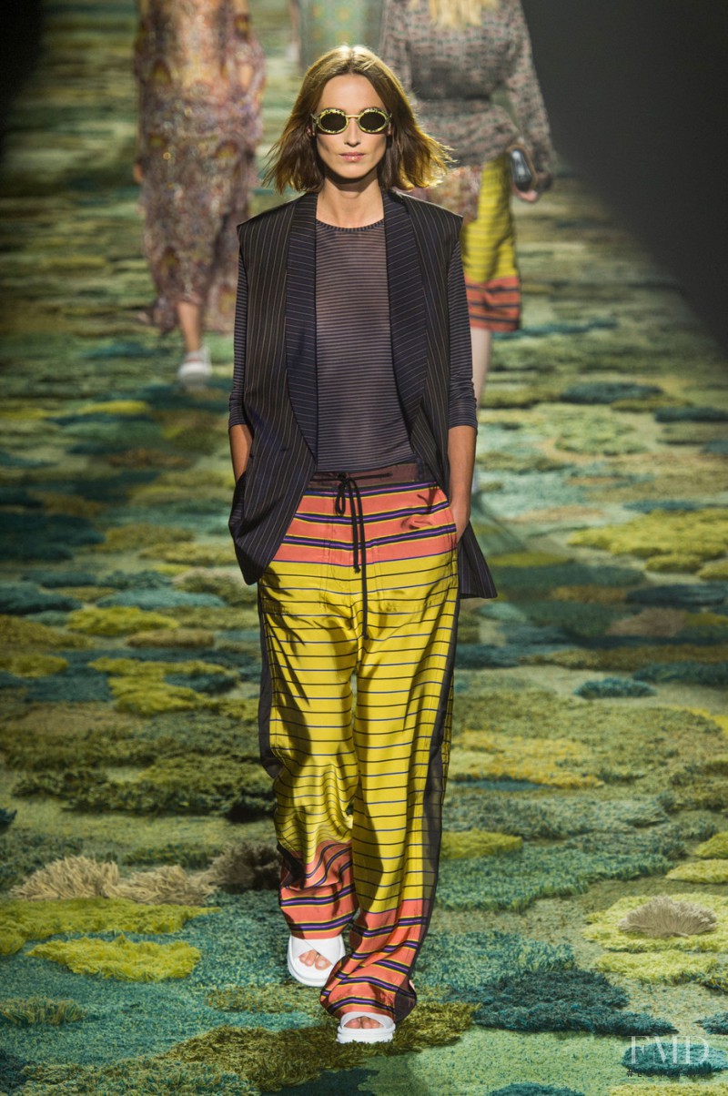 Sylvia van der Klooster featured in  the Dries van Noten fashion show for Spring/Summer 2015