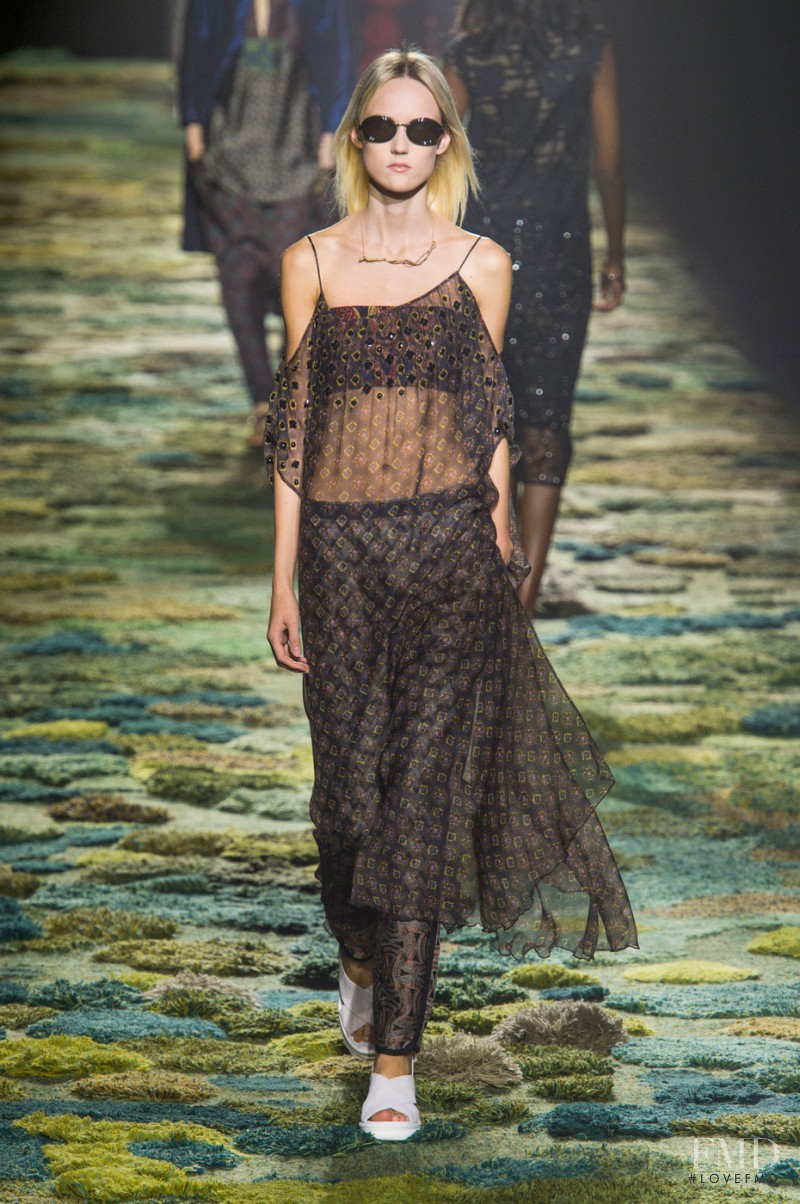 Harleth Kuusik featured in  the Dries van Noten fashion show for Spring/Summer 2015