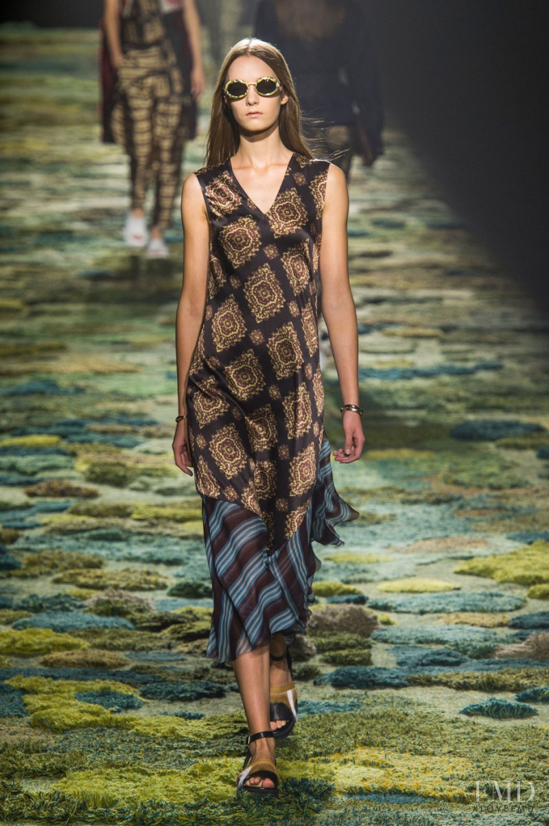 Irina Liss featured in  the Dries van Noten fashion show for Spring/Summer 2015