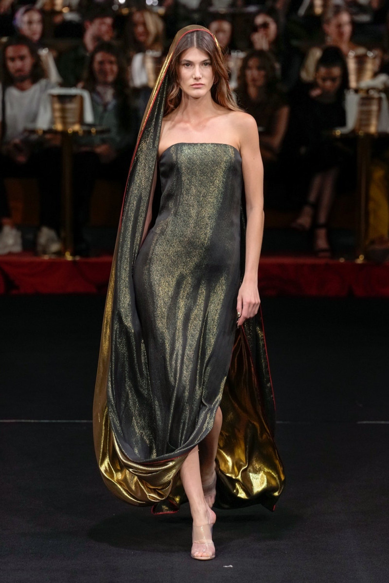 Alexis Mabille fashion show for Autumn/Winter 2024