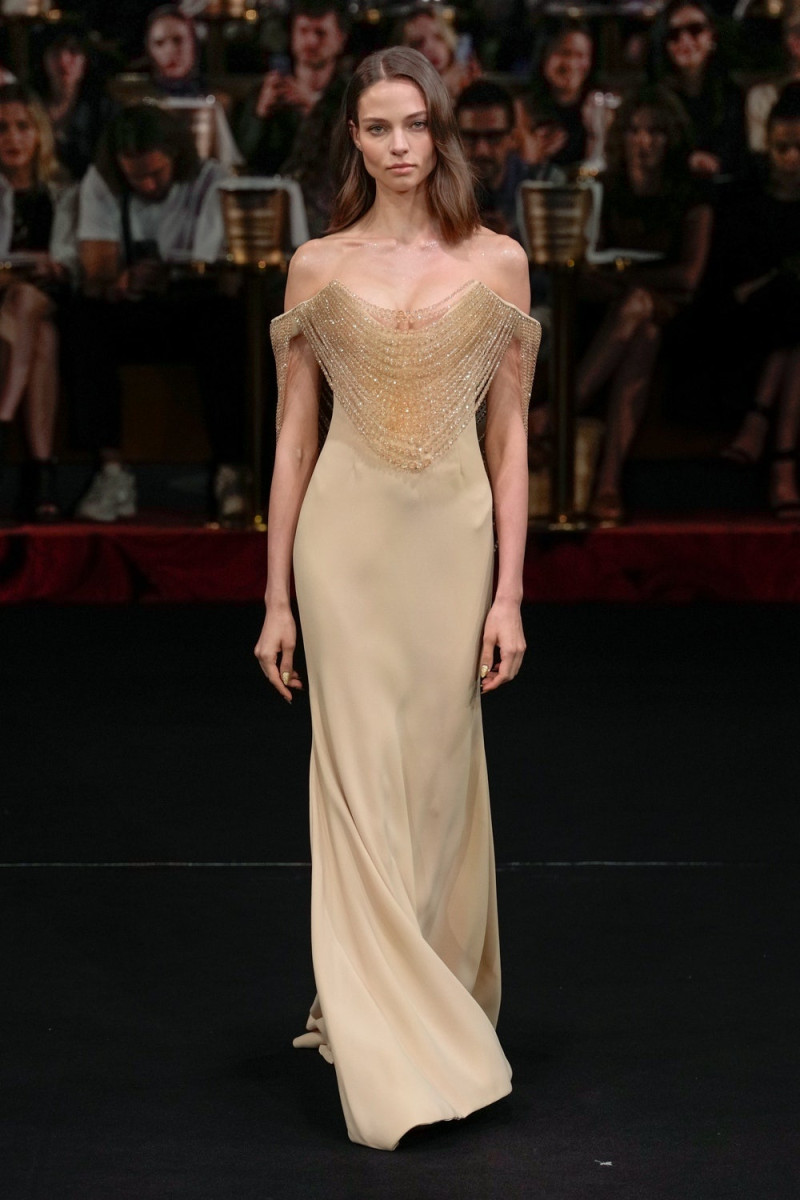 Alexis Mabille fashion show for Autumn/Winter 2024