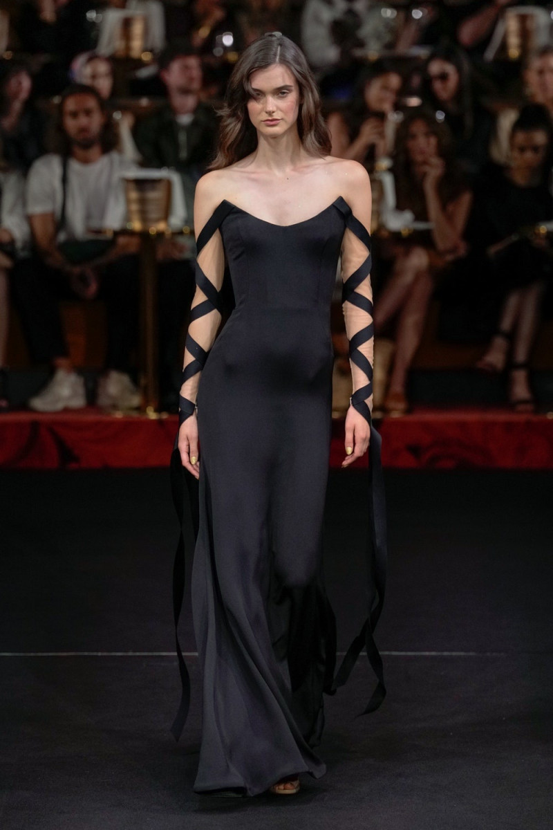 Alexis Mabille fashion show for Autumn/Winter 2024