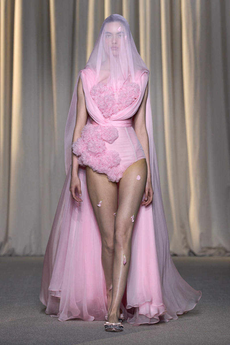 Giambattista Valli Haute Couture fashion show for Autumn/Winter 2024