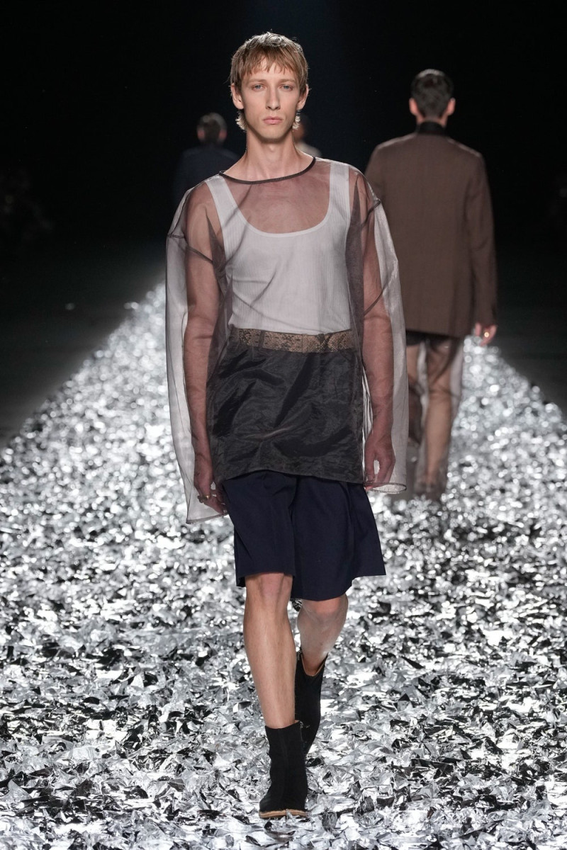 Dries van Noten fashion show for Spring/Summer 2025