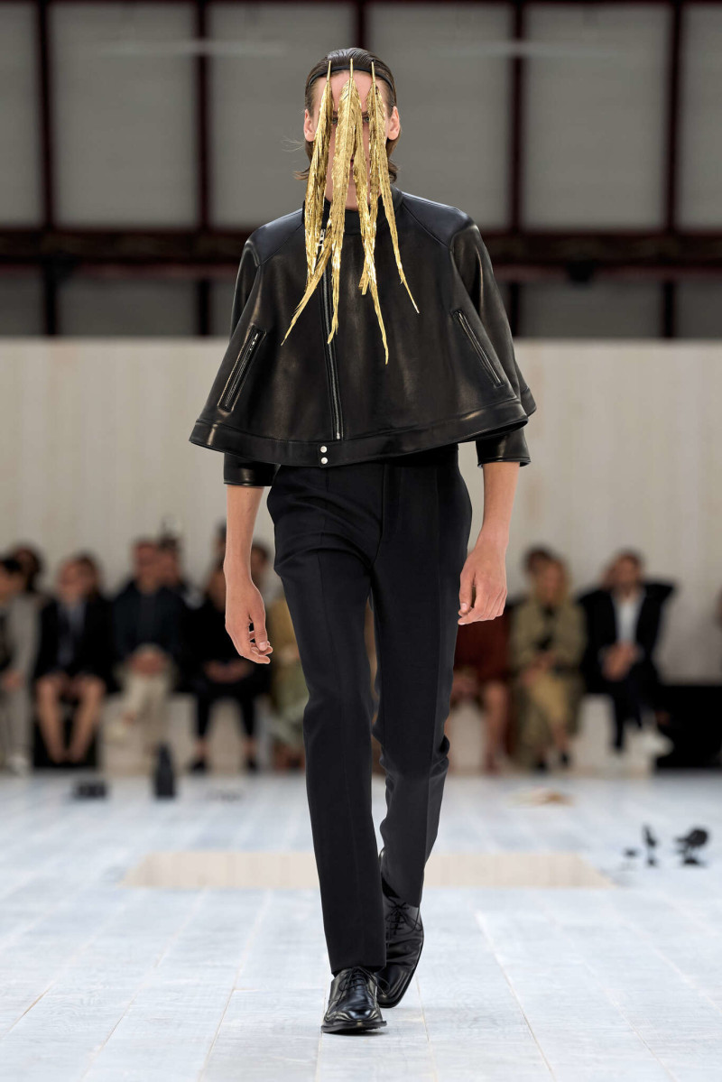 Loewe fashion show for Spring/Summer 2025