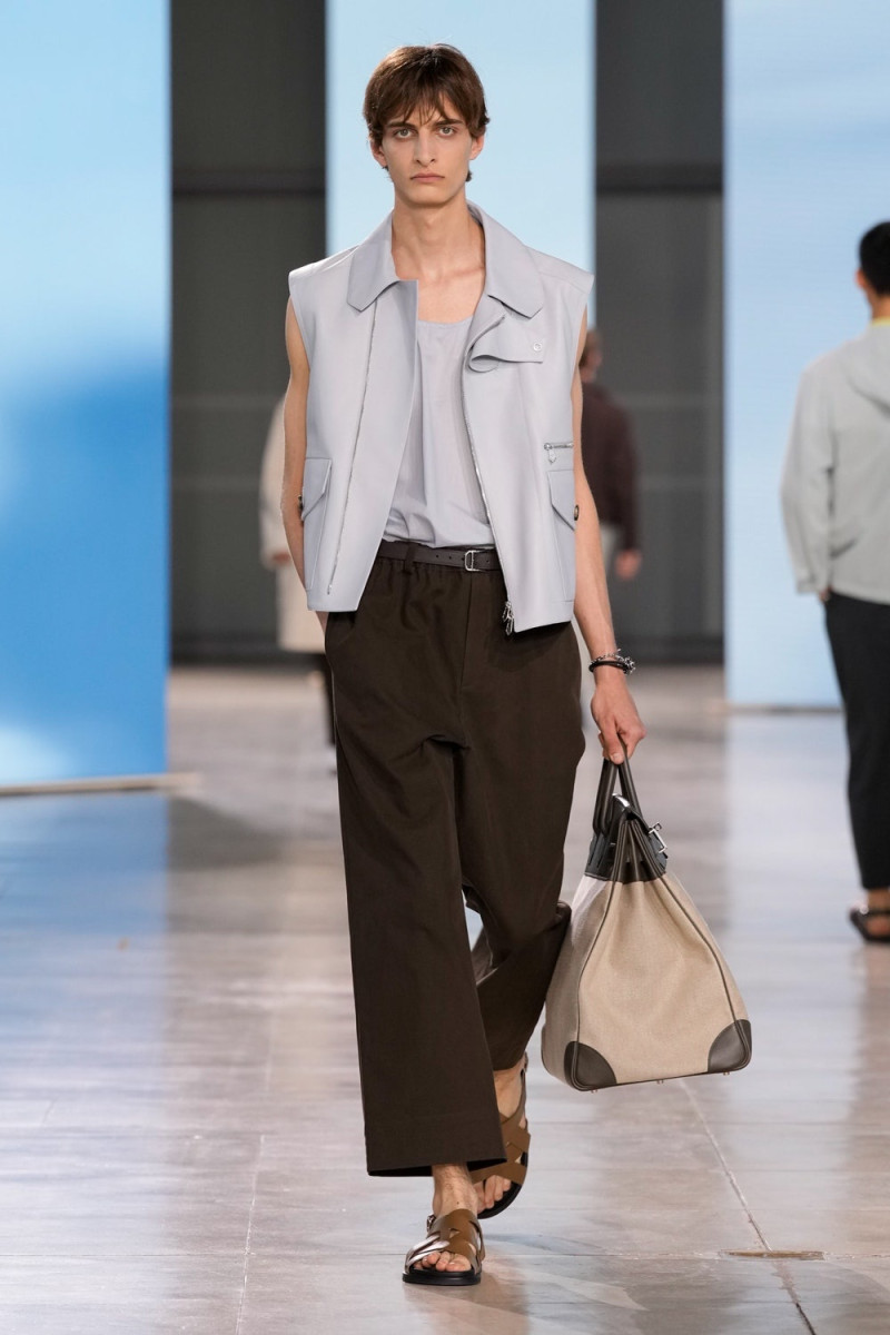 Hermès fashion show for Spring/Summer 2025