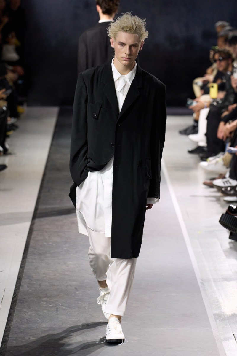 Yohji Yamamoto fashion show for Spring/Summer 2025