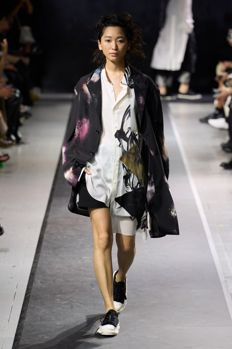 Yohji Yamamoto fashion show for Spring/Summer 2025