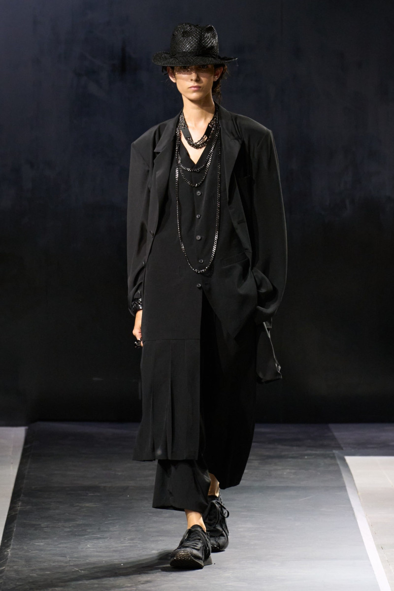 Yohji Yamamoto fashion show for Spring/Summer 2025