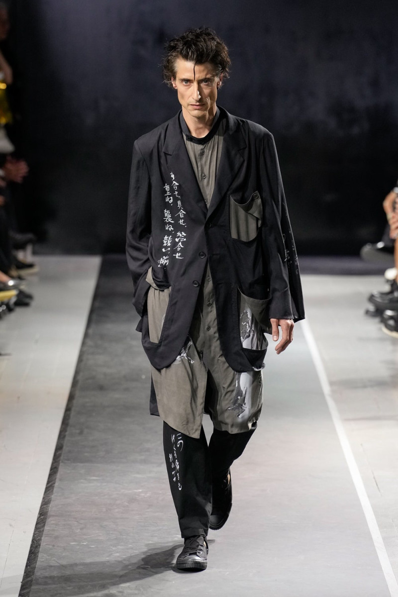 Yohji Yamamoto fashion show for Spring/Summer 2025