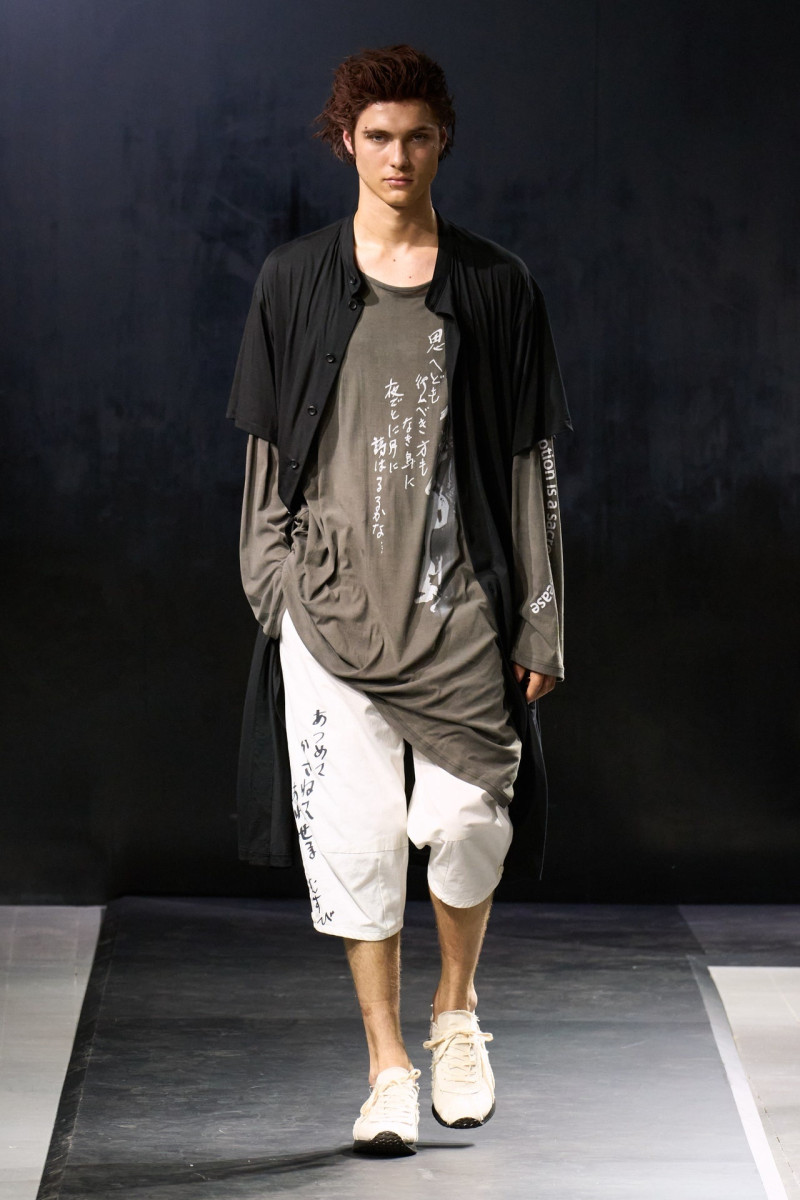 Yohji Yamamoto fashion show for Spring/Summer 2025