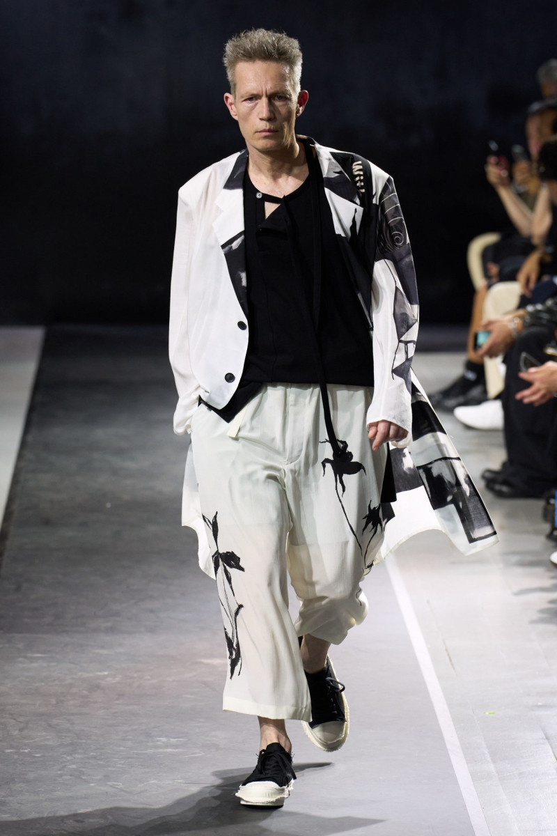 Yohji Yamamoto fashion show for Spring/Summer 2025