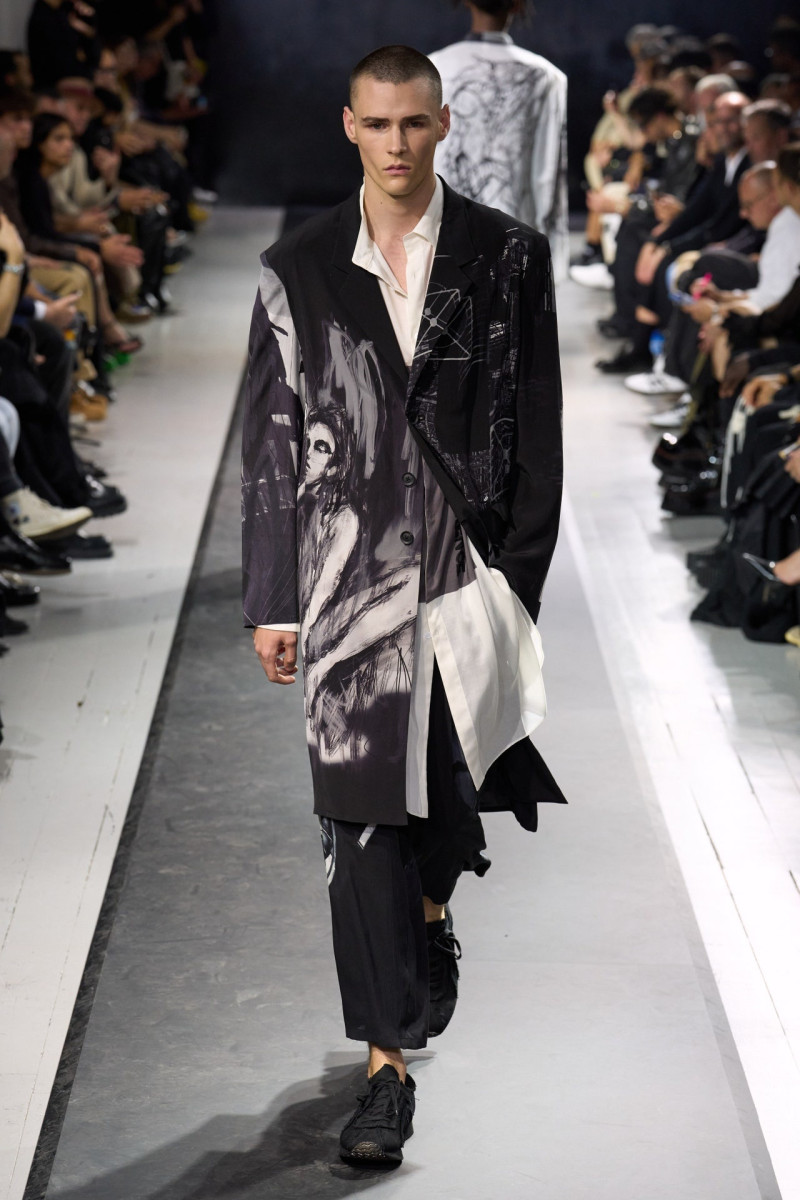 Yohji Yamamoto fashion show for Spring/Summer 2025