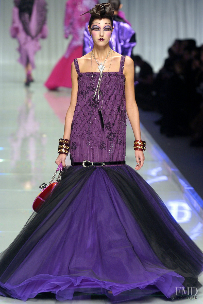 Nadejda Savcova featured in  the Christian Dior fashion show for Autumn/Winter 2004