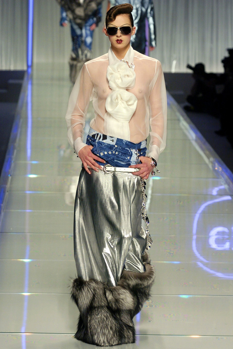 Christian Dior fashion show for Autumn/Winter 2004