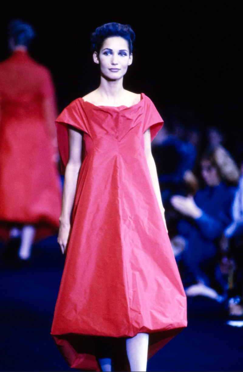 Marpessa Hennink featured in  the Comme Des Garcons fashion show for Spring/Summer 1991