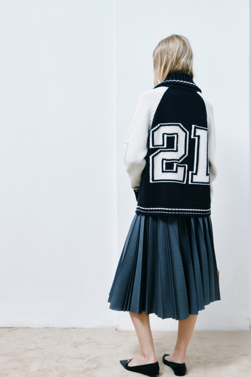 N° 21 lookbook for Resort 2025