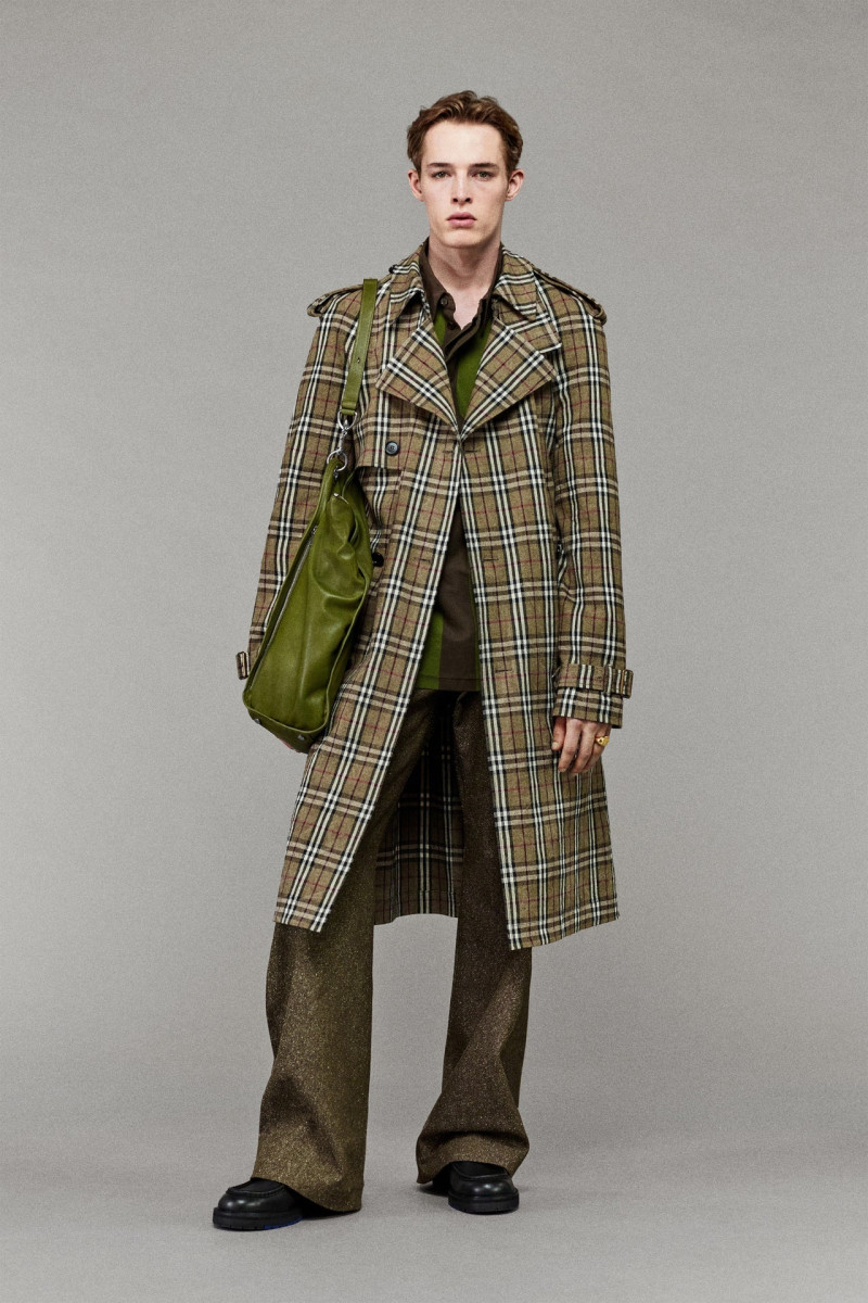 Burberry lookbook for Resort 2025