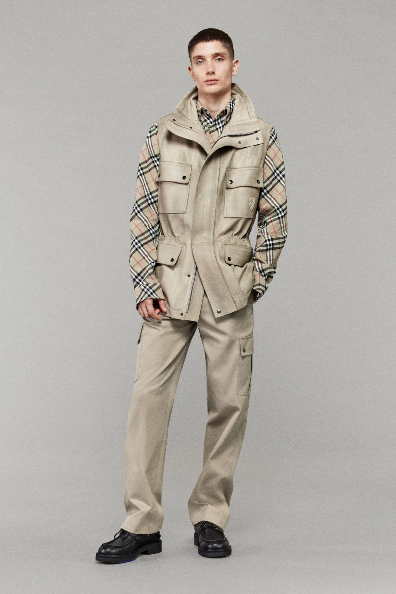 Burberry lookbook for Resort 2025