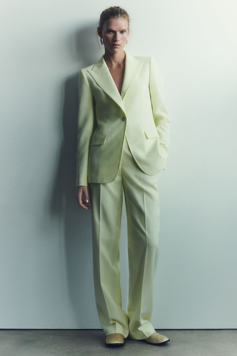 Lafayette 148 New York lookbook for Spring/Summer 2025