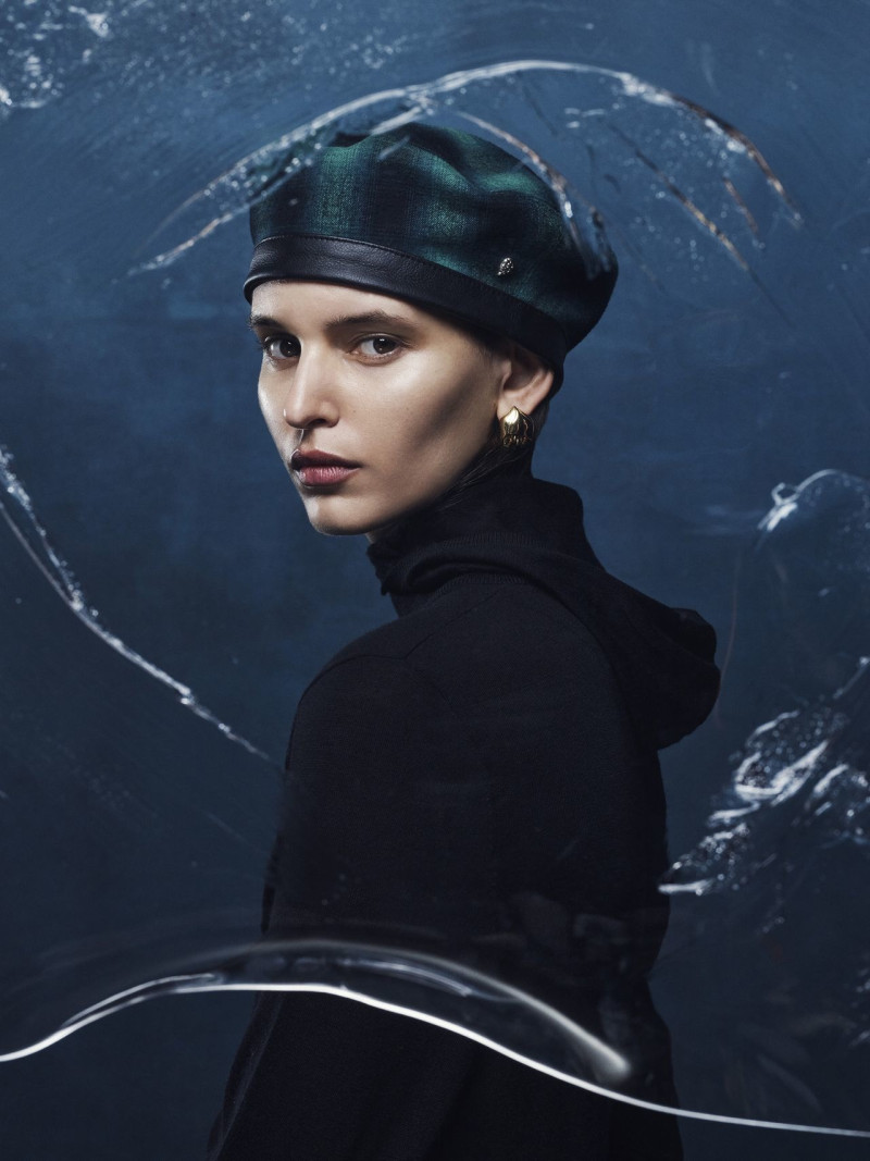 Helen Kaminski advertisement for Autumn/Winter 2024